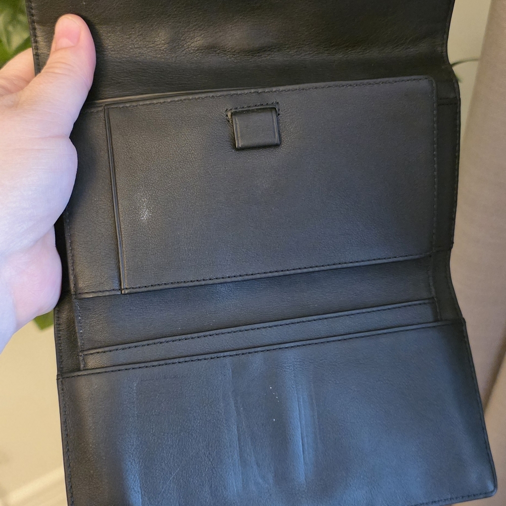 Coach Soho Black Leather Wallet with Silver Hardware - Picture 7 of 8